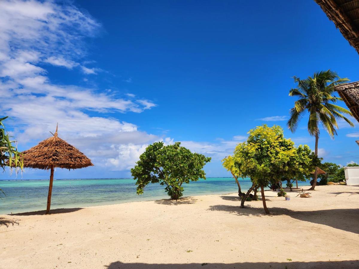 Almas Beach Boutique Hotel Makunduchi Bagian luar foto