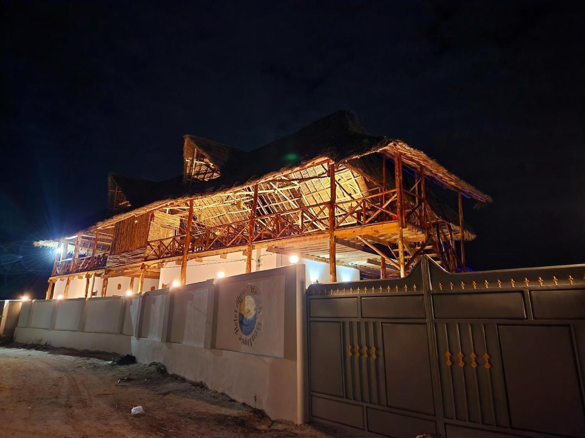 Almas Beach Boutique Hotel Makunduchi Bagian luar foto
