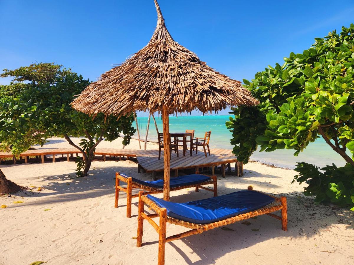 Almas Beach Boutique Hotel Makunduchi Bagian luar foto