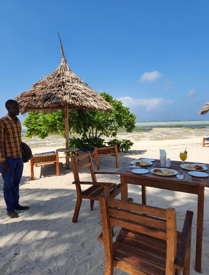 Almas Beach Boutique Hotel Makunduchi Bagian luar foto