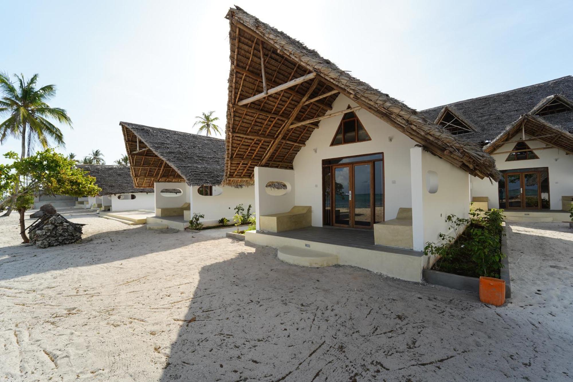 Almas Beach Boutique Hotel Makunduchi Bagian luar foto