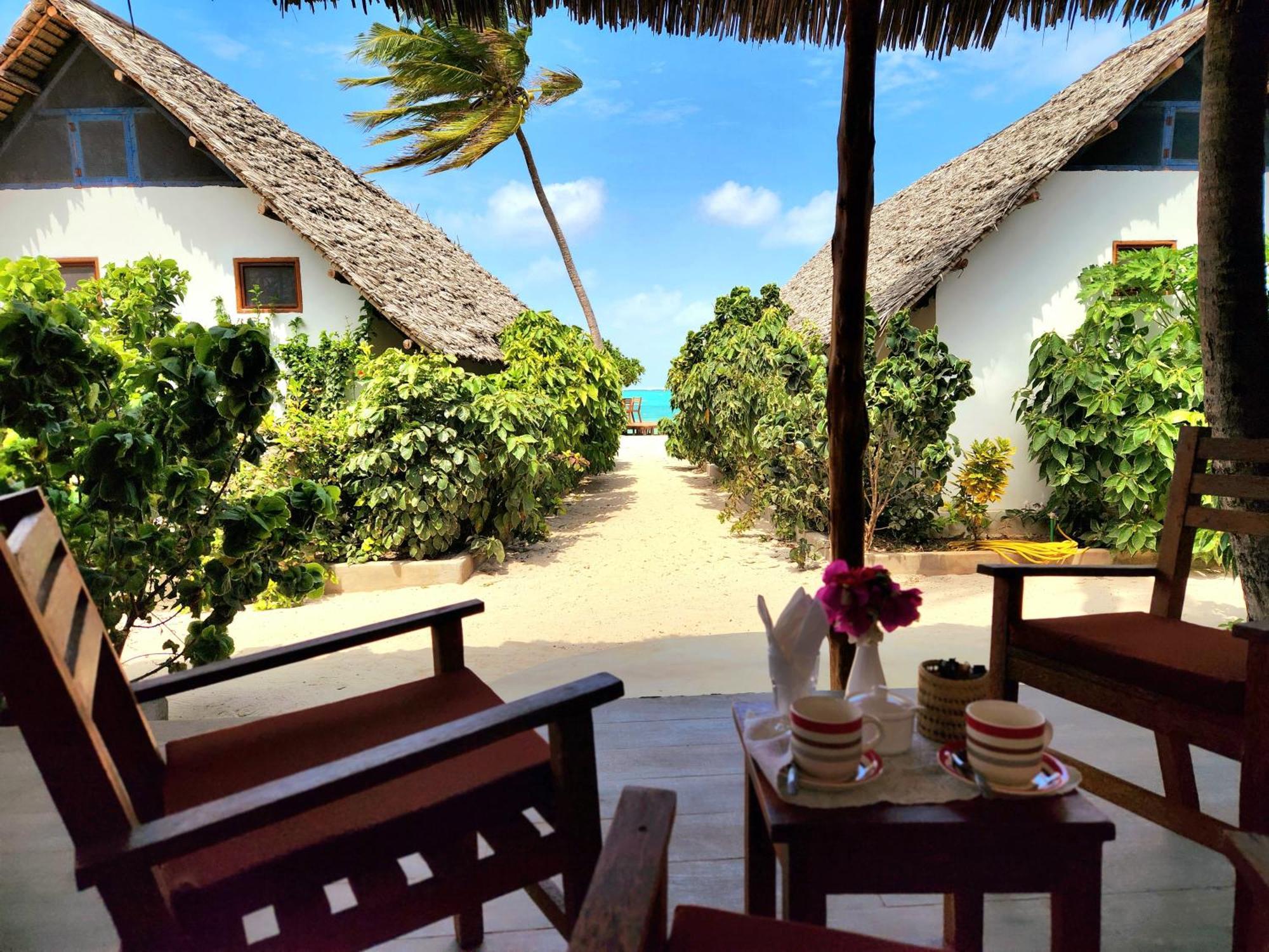 Almas Beach Boutique Hotel Makunduchi Bagian luar foto