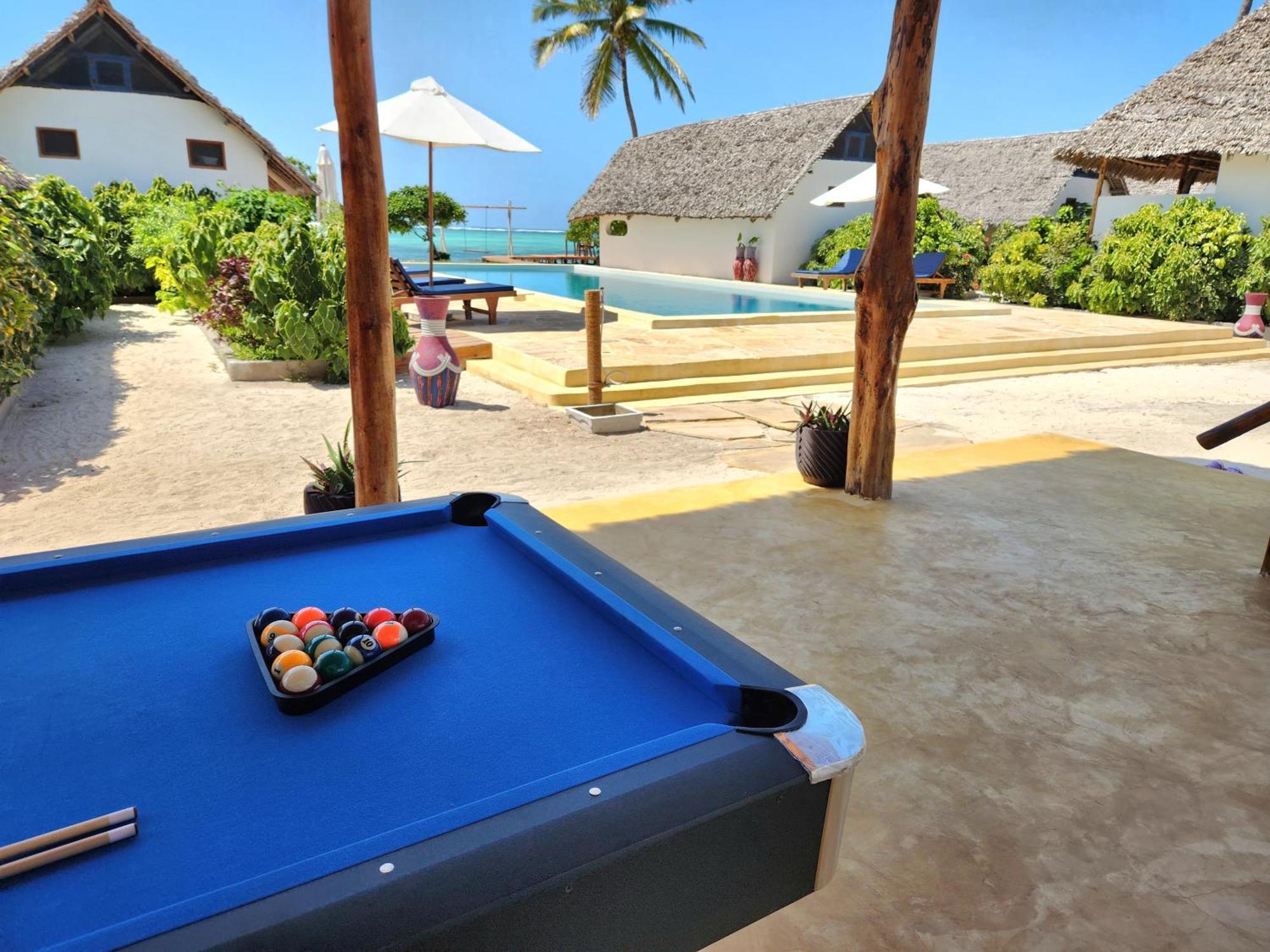 Almas Beach Boutique Hotel Makunduchi Bagian luar foto