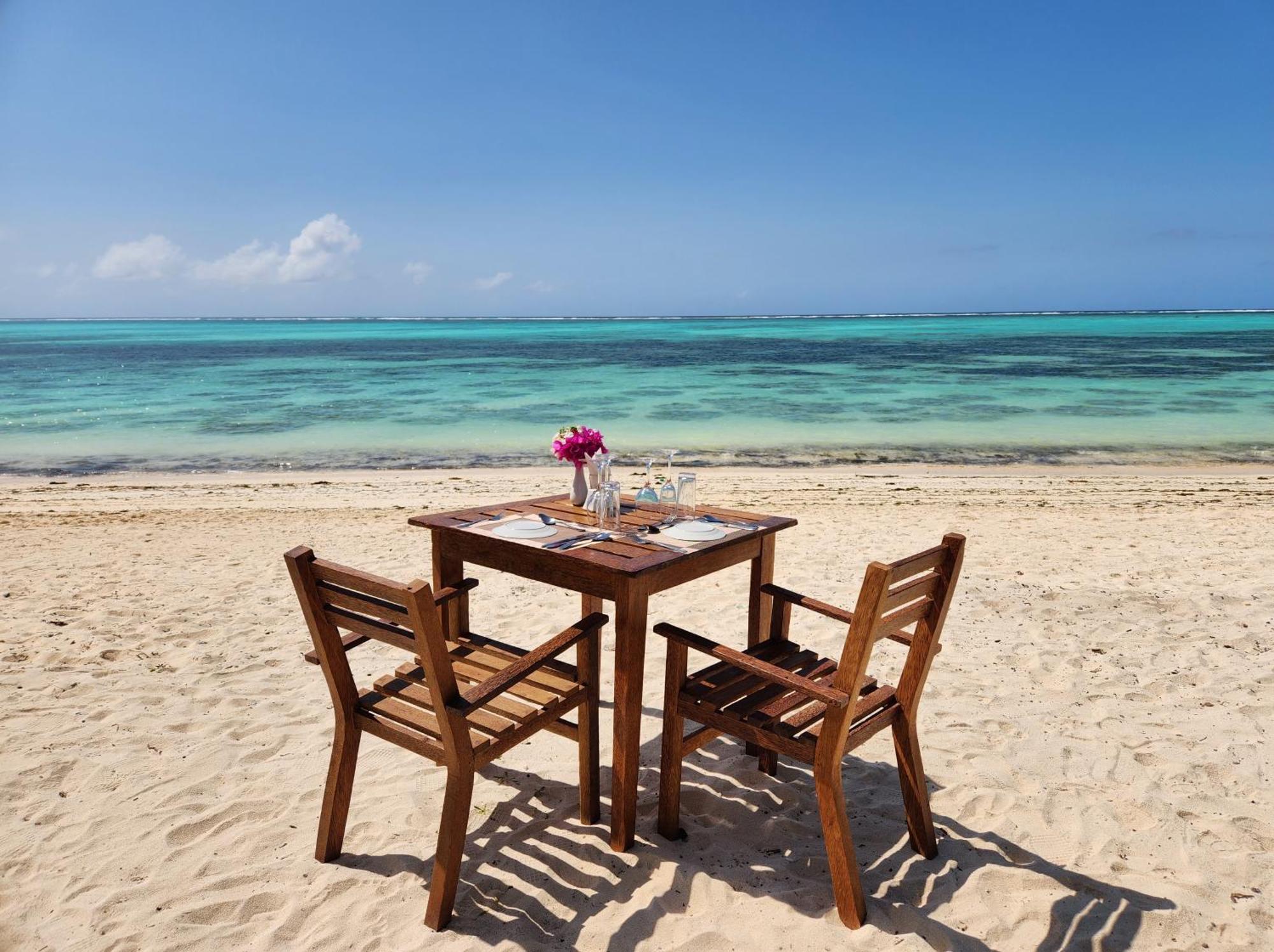 Almas Beach Boutique Hotel Makunduchi Bagian luar foto